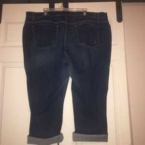 Simply Vera Capris 24W